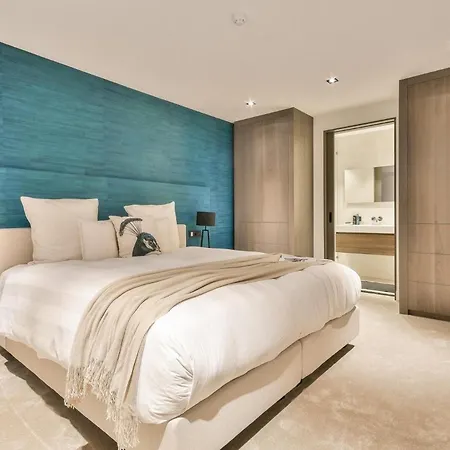 Artistic, Light And Spacious 3-bedrooms *